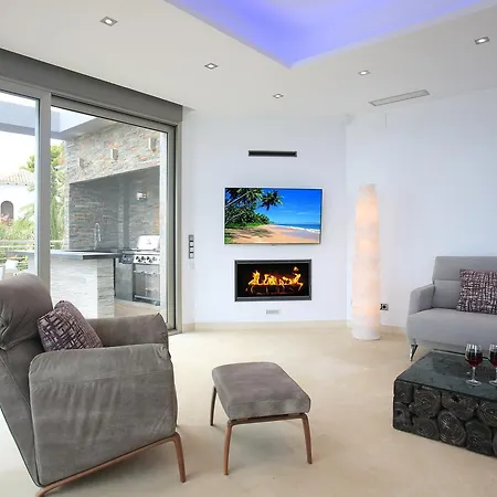 Villamargreenwich Αλτέα