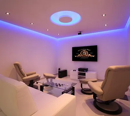 Villamargreenwich * Αλτέα